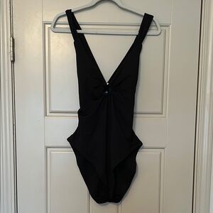 So Luna Swim Plunge One Piece 8